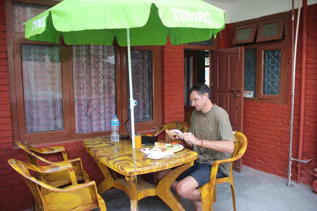 Travellers Dorm Bed & Breakfast Kathmandu Exterior foto