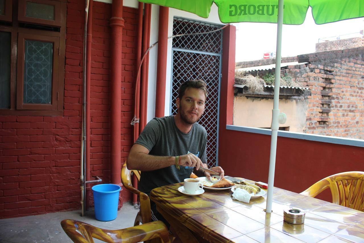 Travellers Dorm Bed & Breakfast Kathmandu Exterior foto