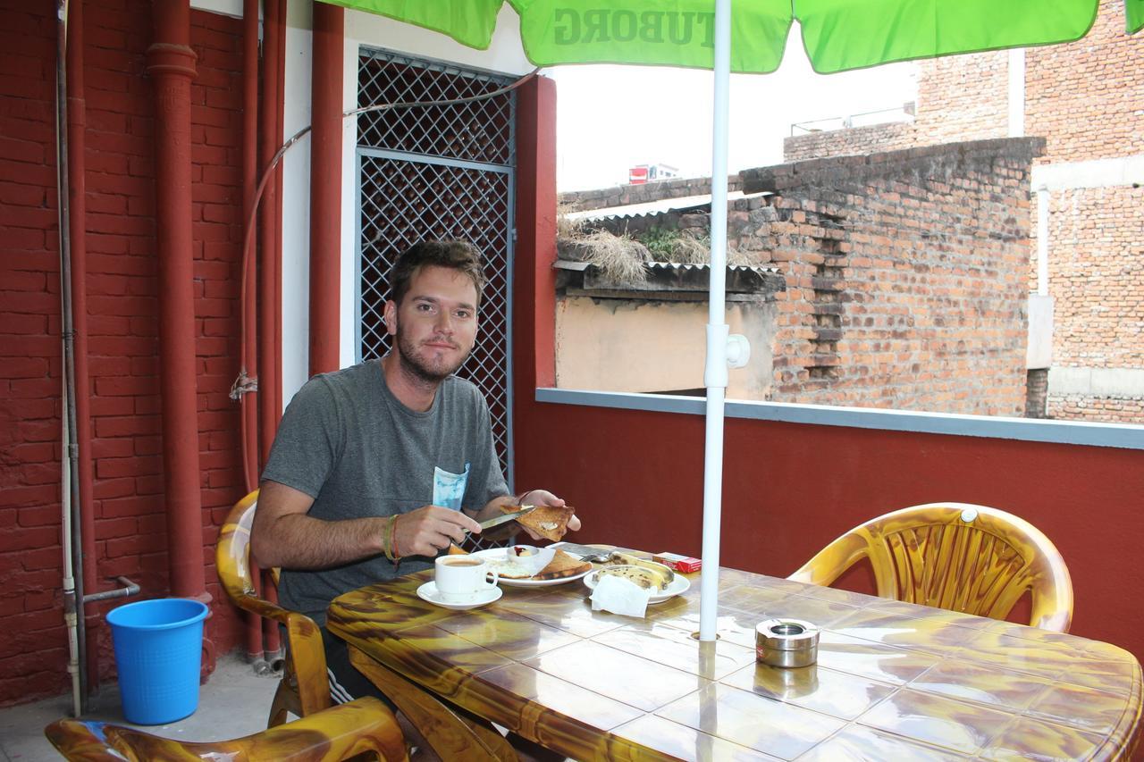 Travellers Dorm Bed & Breakfast Kathmandu Exterior foto