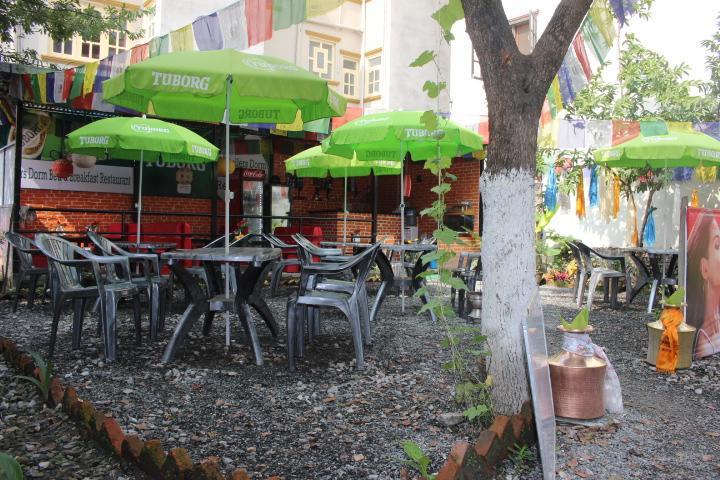 Travellers Dorm Bed & Breakfast Kathmandu Exterior foto
