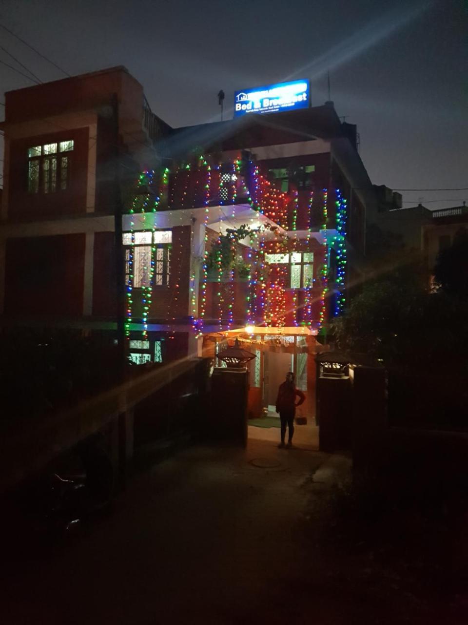 Travellers Dorm Bed & Breakfast Kathmandu Exterior foto